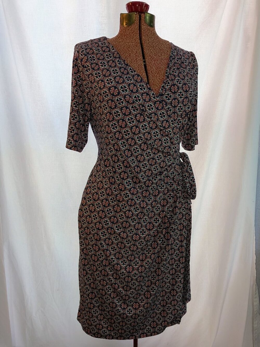 Motherhood Maternity Geometric Print Wrap Dress L - Picture 7 of 7